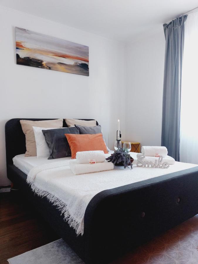 Cozy Apartment In The Center Of Bukarest Kültér fotó